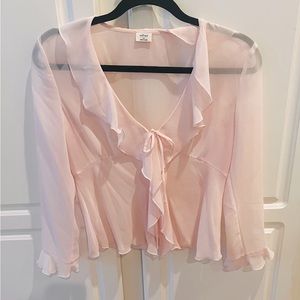 Aritzia Frenchy Blouse in Talc Pink NWOT size XS